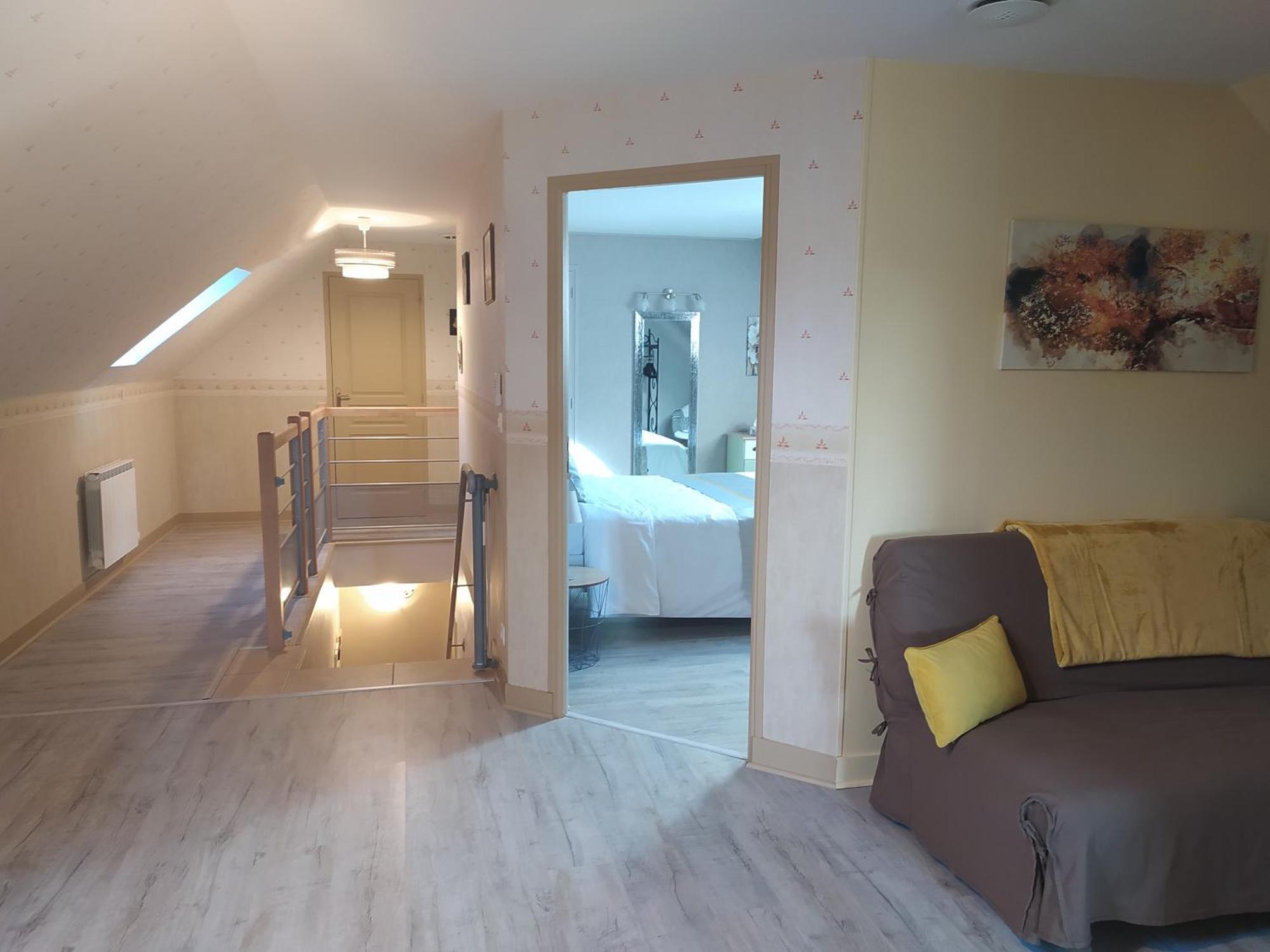 Des Roux Et Des Pious Suite De 35 A 60 M2 Et 3 Chambres Pour Groupe De 2 A 6 Personnes Civray-de-Touraine Bagian luar foto
